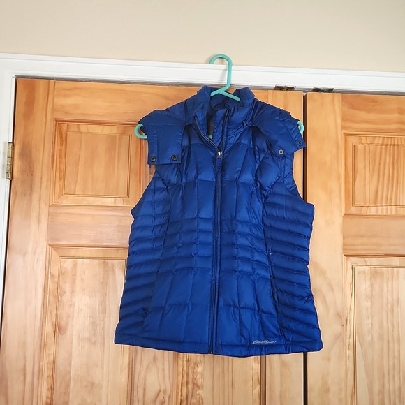 Eddie Bauer Down Hooded puffer vest - Picture 1 of 8